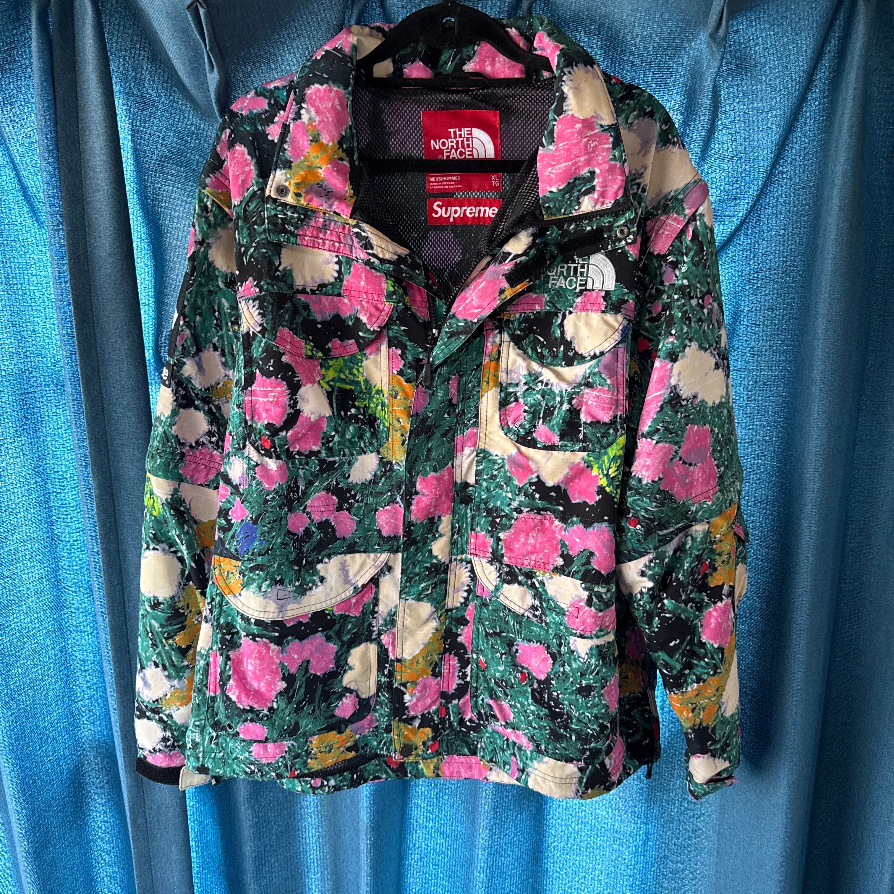 Supreme x The North Face Trekking Convertible Jacket 