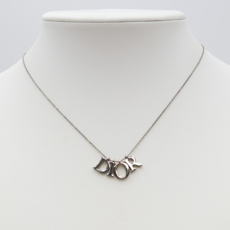 DIOR(ディオール)DIORロゴ ネックレス シルバーカラー アクセサリー CDチャーム レディース 45cm 【中古】
