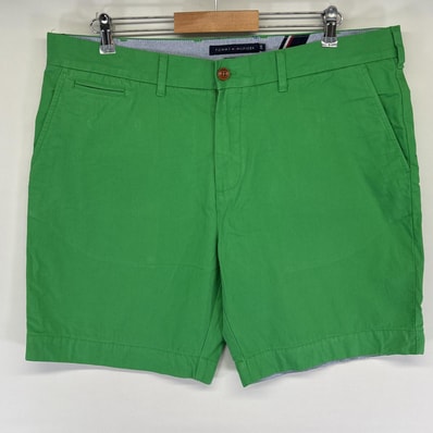 古着 トミーヒルフィガー TOMMY HILFIGER ショートパンツ チノパン ワンポイントロゴ 半ズボン ハーフパンツ w38 グリーン メンズ