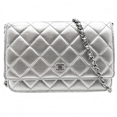 CHANEL シャネル チェーンウォレット マトラッセ ミニショルダーバッグ ココマーク 肩掛け 斜め掛け ココ 財布 鞄 かばん AP0250 レザー シルバー シルバー金具 レディース【中古品】