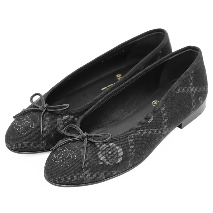 【極美品】CHANEL シャネル バレリーナ サイズ 36C レディース G02819 デニム シグネチャー ロゴ COCOマーク カメリア チェーン モチーフ リボン フラット バレエシューズ 靴 箱/袋付属 ブラック 黒 イタリア製