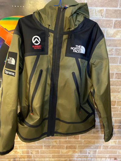 Supreme x The North Face Summit Series Outer Tape Seam Shell Jacket "Olive"