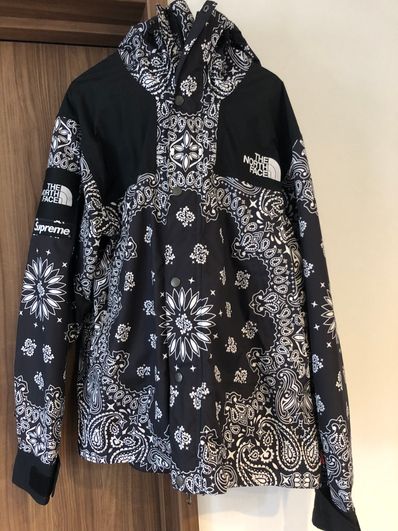 Supreme The North Face Bandana Mountain Parka "Black"