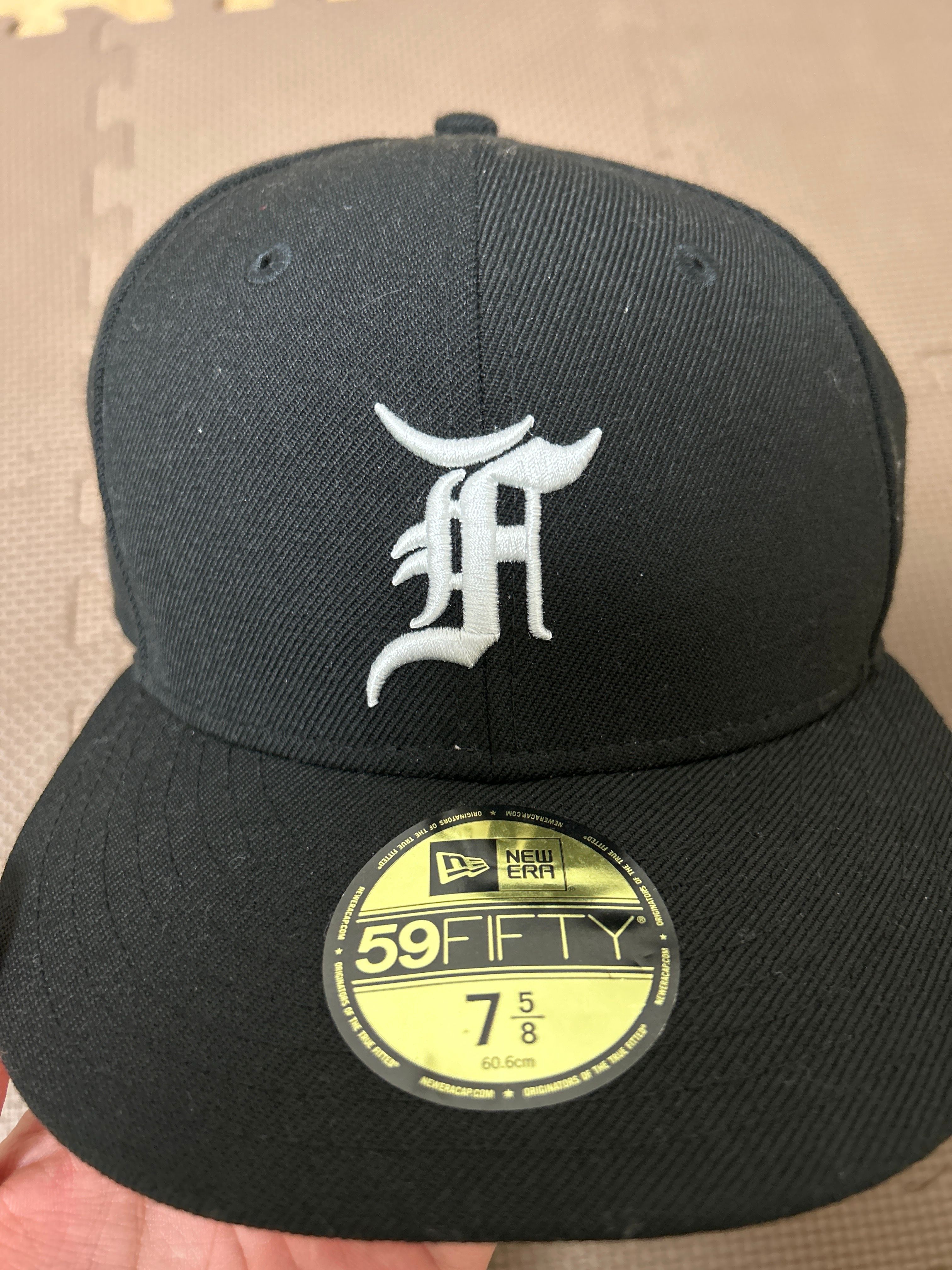 FEAR OF GOD ESSENTIALS New Era Fitted Cap (FW20) "Black"