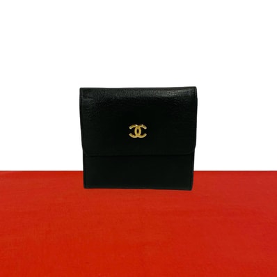 CHANEL シャネル ココマーク 金具 レザー 二つ折り財布 ブラック
38062