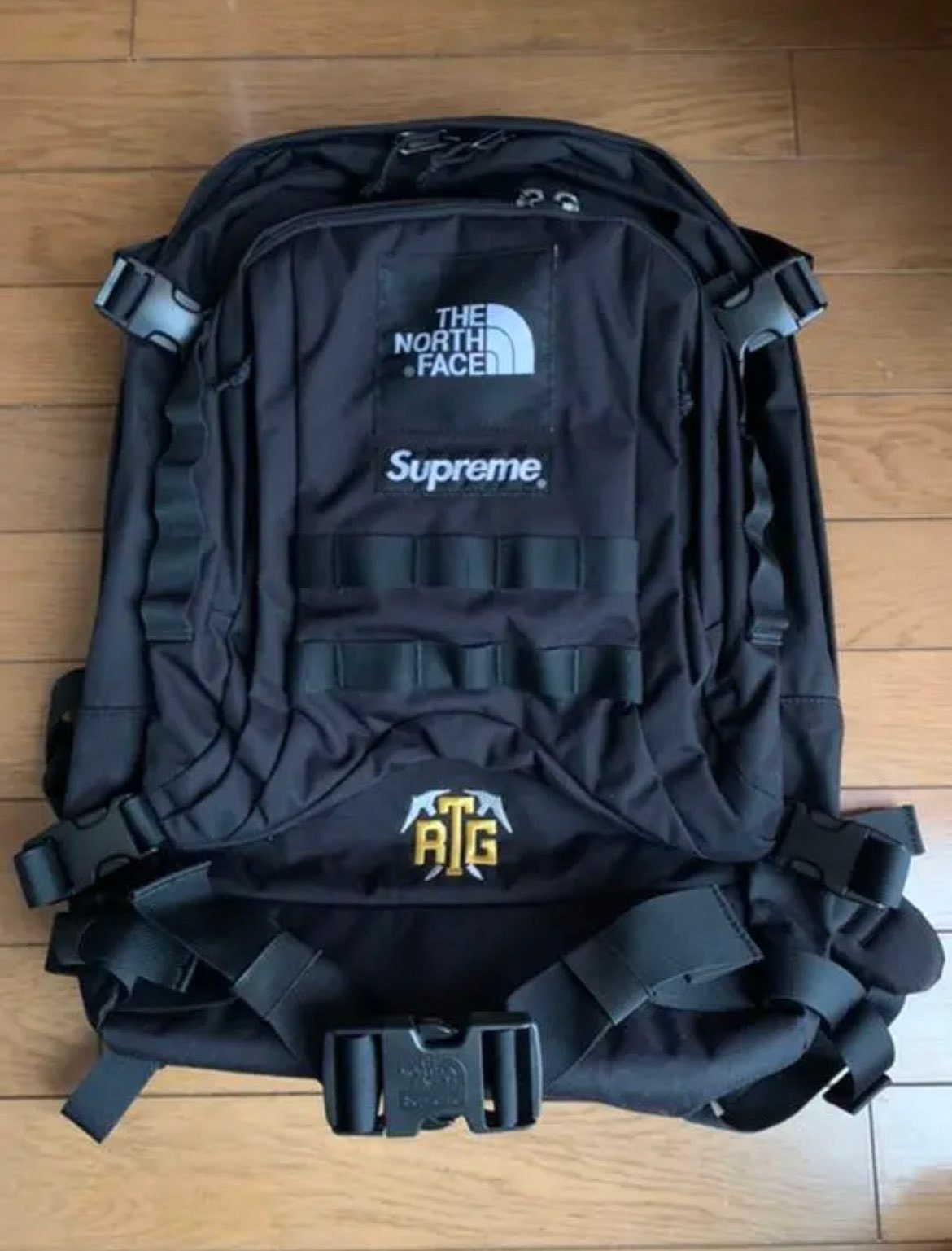 Supreme x The North Face RTG Backpack. 35L "Black"