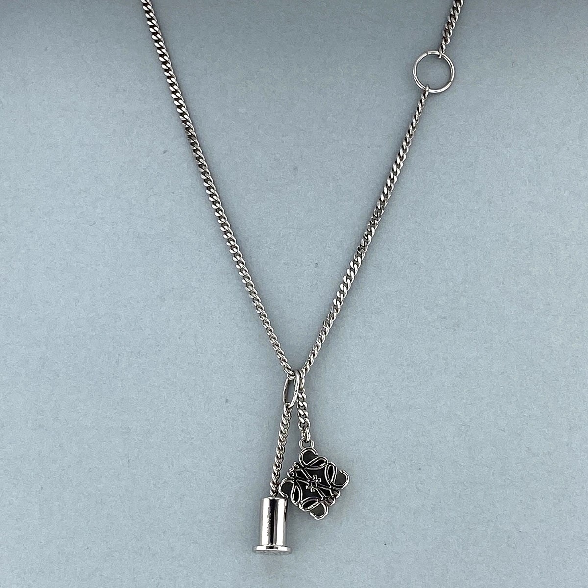 LOEWE ロエベ アナグラム ラリアット ネックレス ネックレス N691420X02 メタル シルバー  レディース【中古】