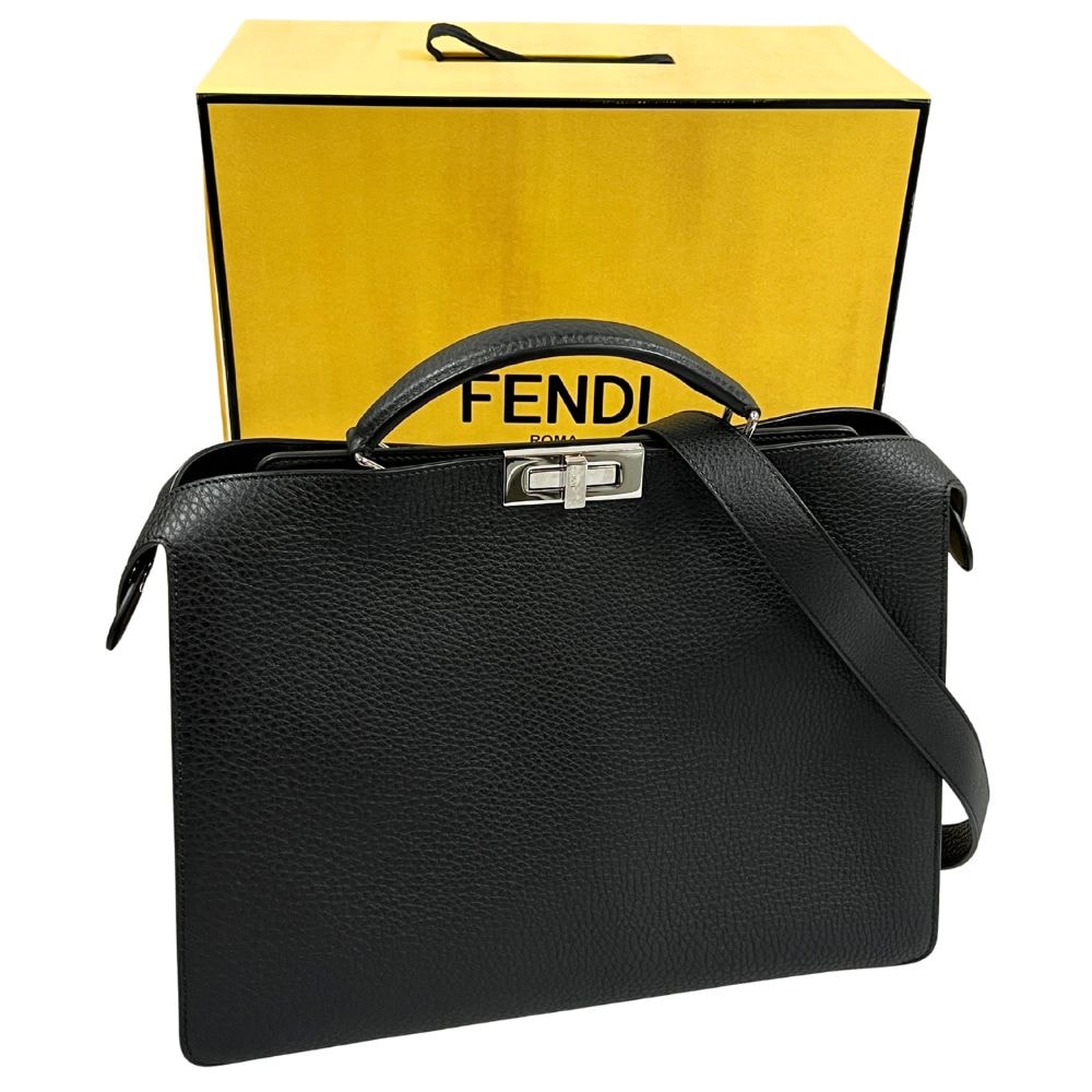 FENDI フェンディ ピーカブー アイシーユー ミディアム ショルダーバッグ 40802