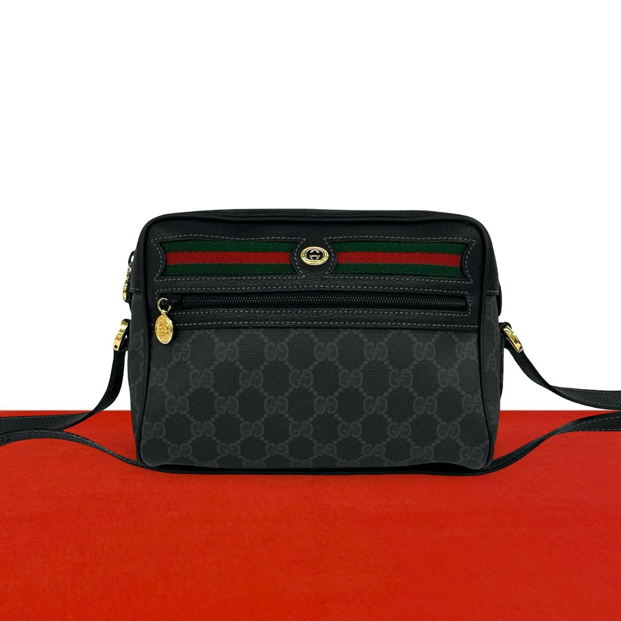 GUCCI グッチ シェリーライン GG ロゴ 金具 レザー PVC ショルダーバッグ ブラック
 24178