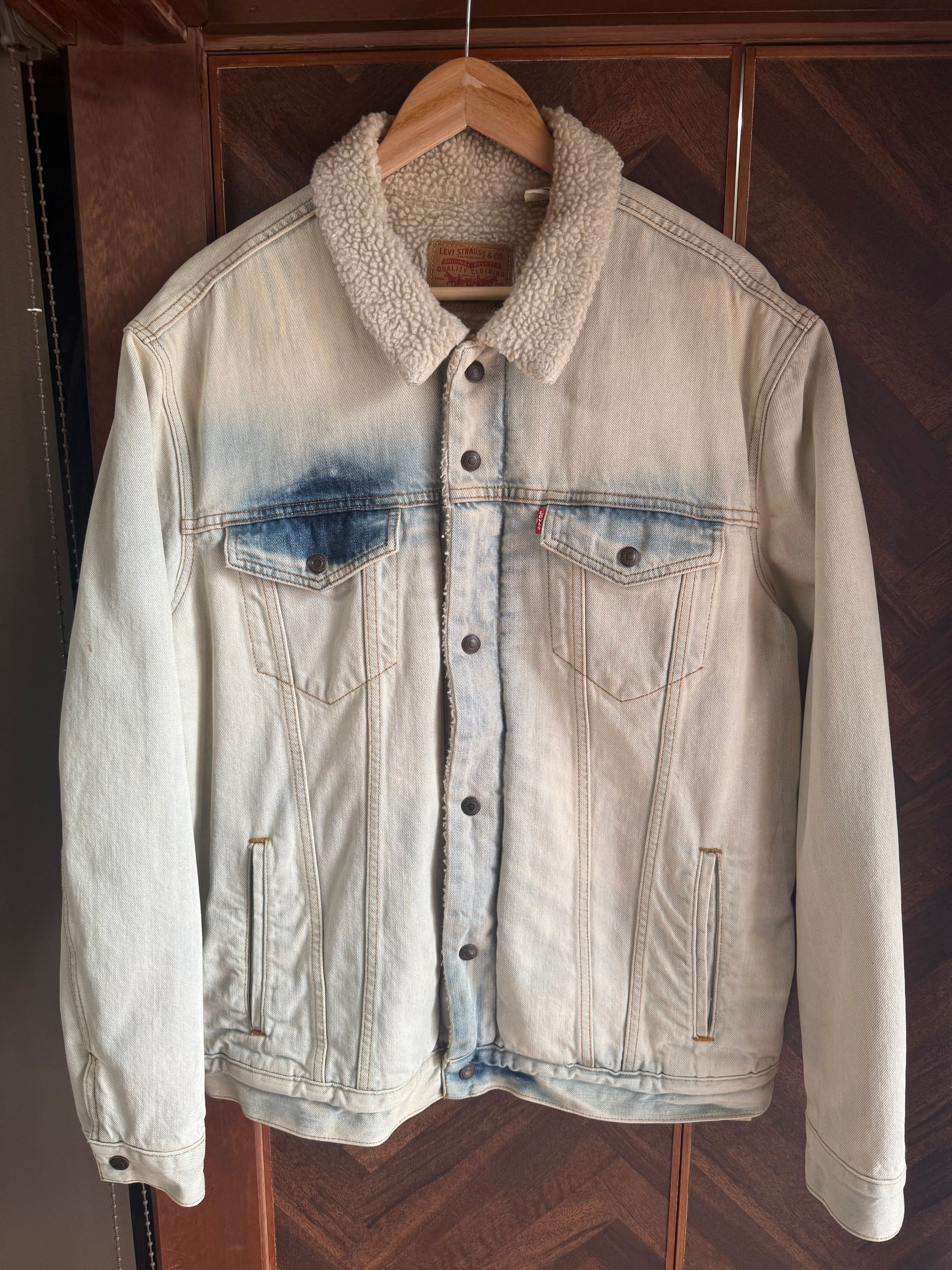 Supreme LEVI'S Bleached Sherpa Trucker Jacket "Denim"