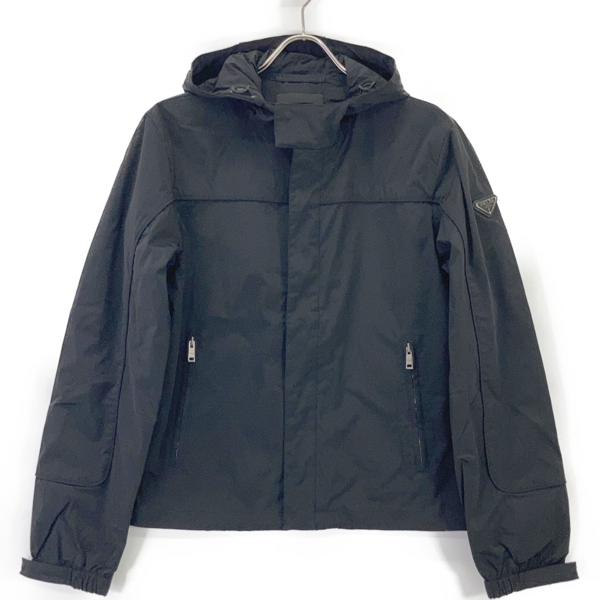 プラダ SGN319 ブラック トライアングルプレート フーディ ナイロンジャケット XS