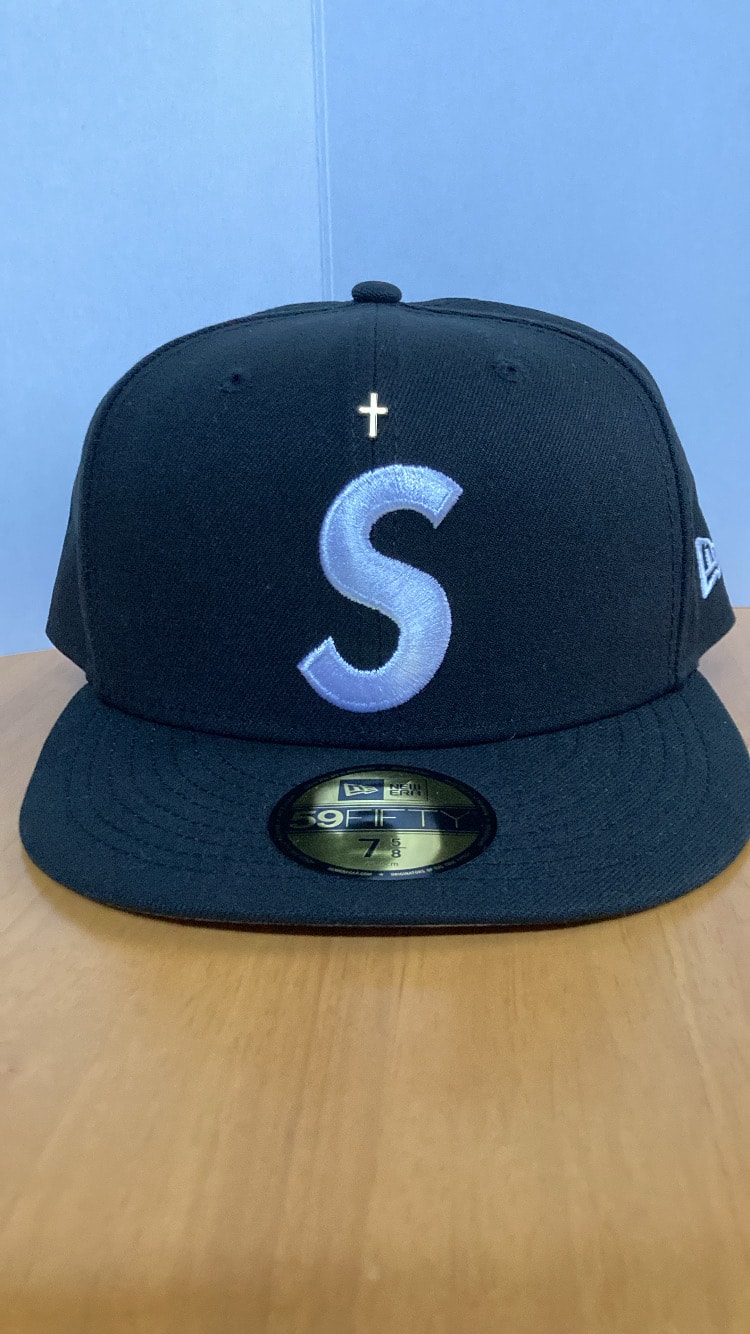 Supreme Gold Cross S Logo New Era "Black"