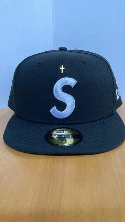 Supreme Gold Cross S Logo New Era "Black"