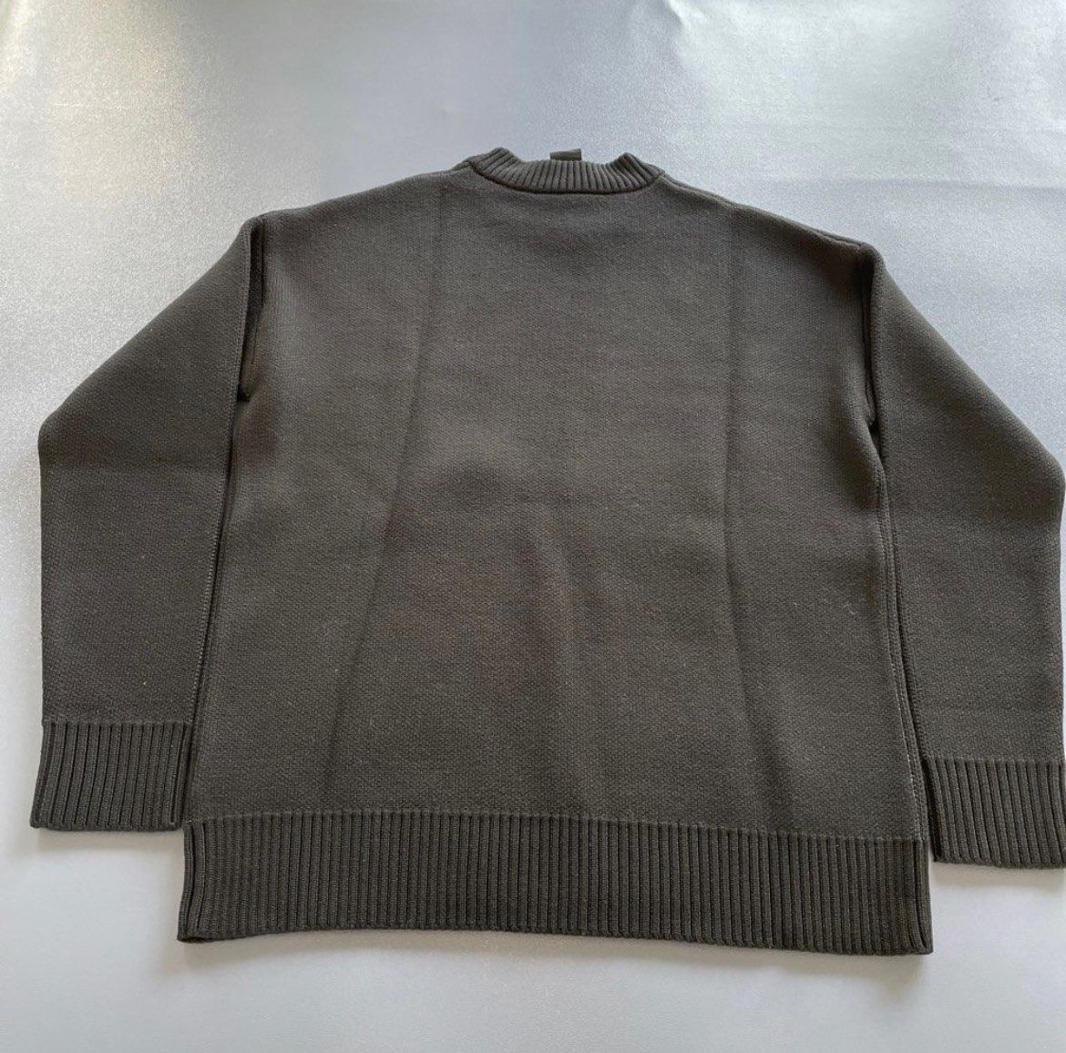 knit sweater
