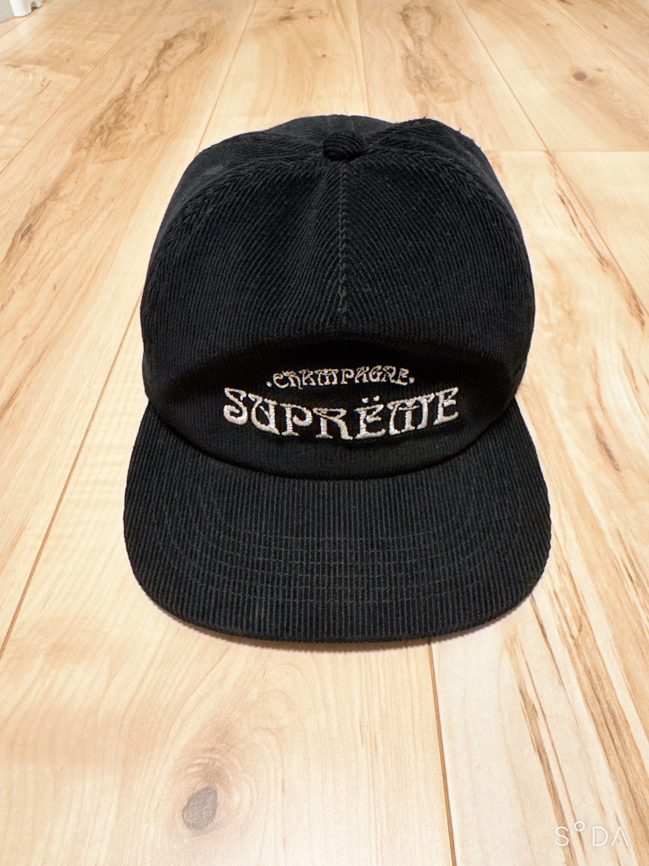 Supreme Champagne Corduroy 5-Panel "Black"