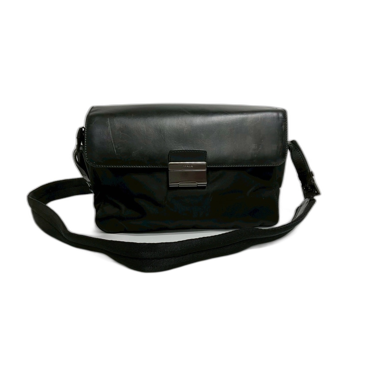 プラダ PRADA ショルダーバッグ ショルダーバッグ ナイロン【中古】