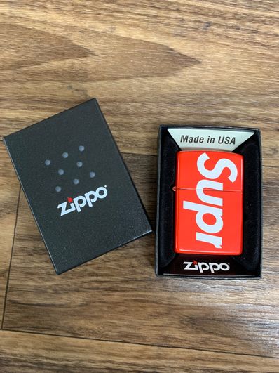 Supreme Logo Zippo "Red"