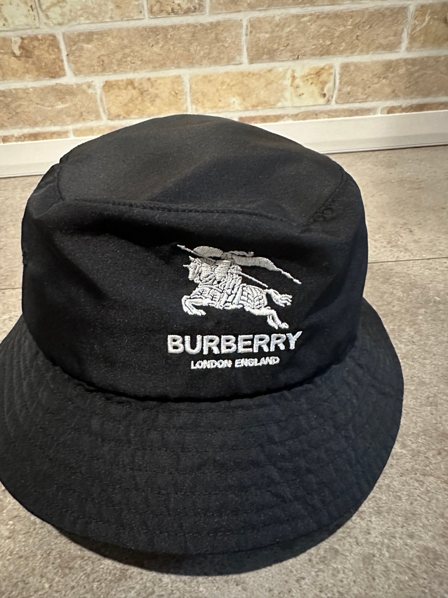 Supreme x Burberry Crusher "Black"