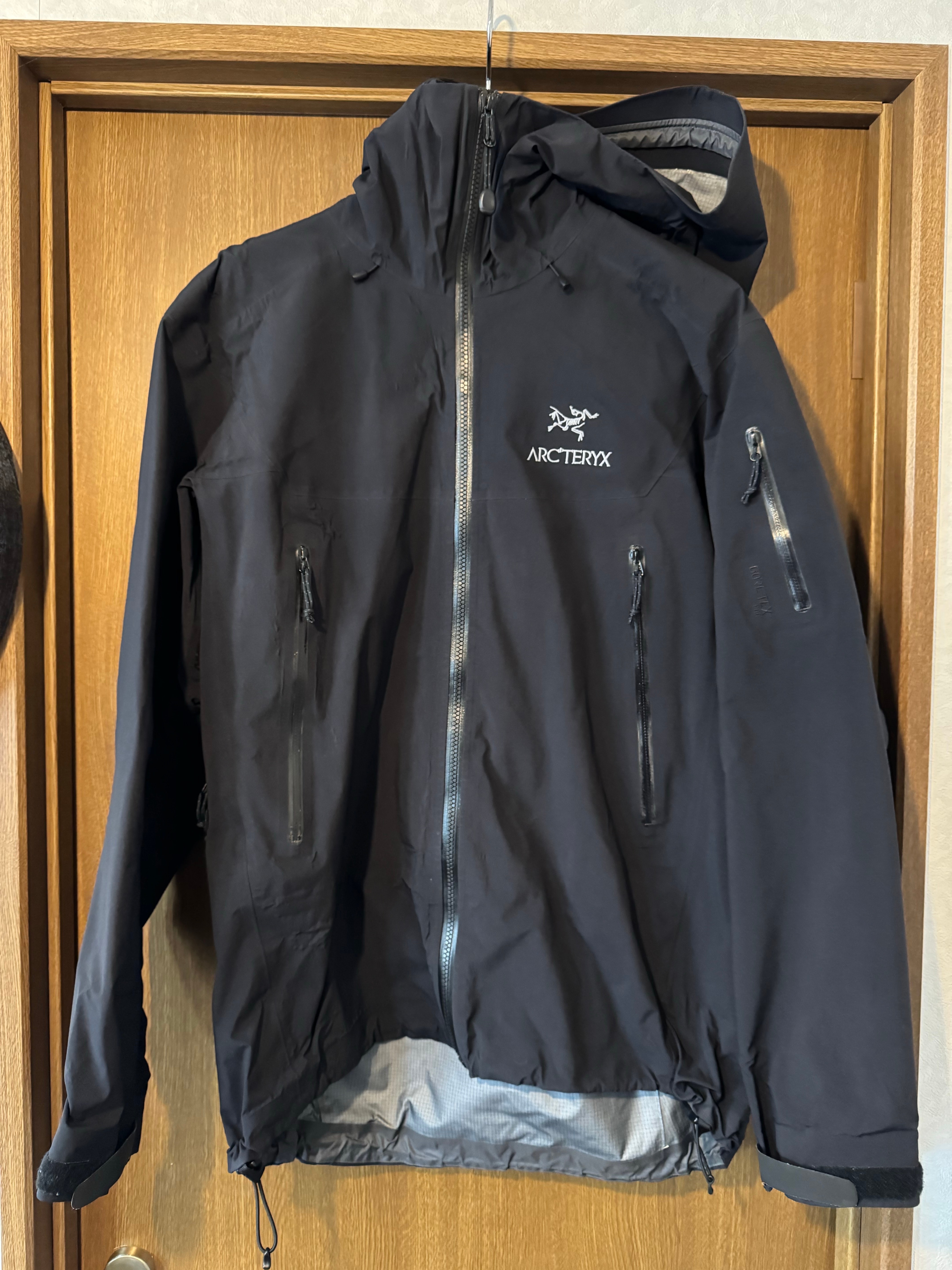ARC'TERYX Alpha SV Jacket Men's X000007555 "Black"