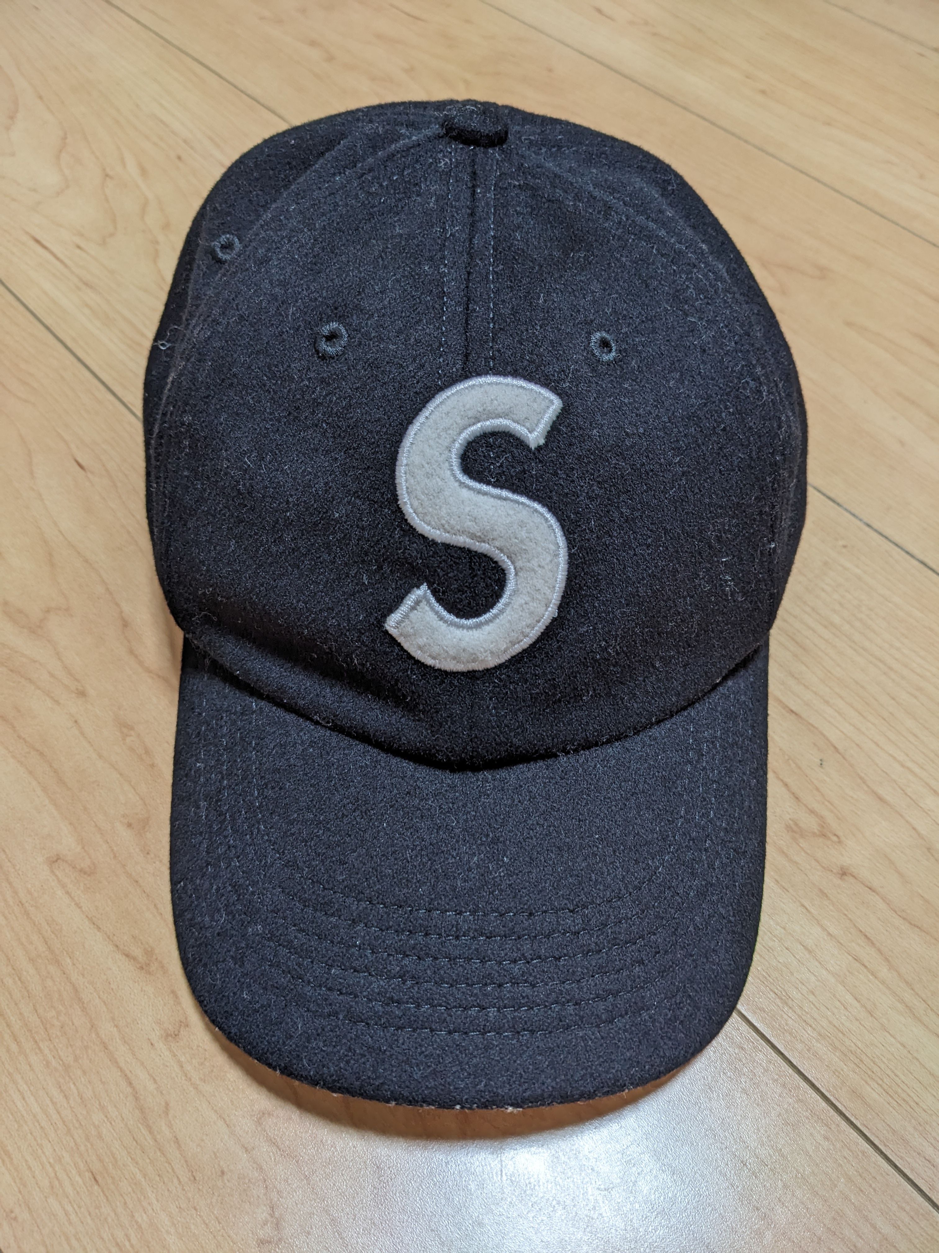 Supreme Wool S Logo 6-Panel "Black"