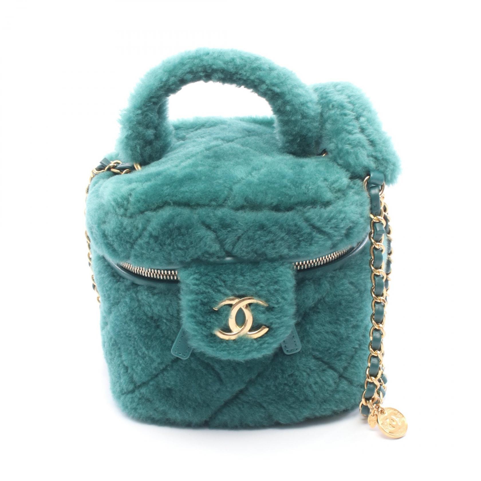 シャネル CHANEL マトラッセ バニティ 2WAY ショルダーバッグ バッグ レザー ファー レディース グリーン系 AS3357 【中古】