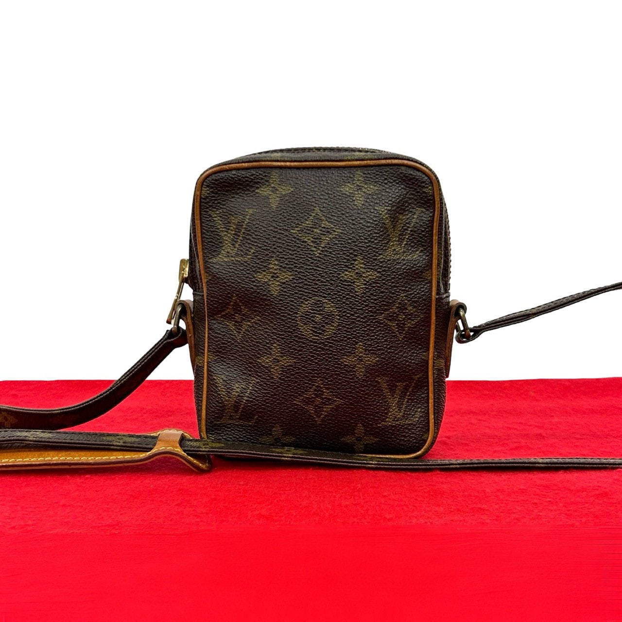 LOUIS VUITTON ルイヴィトン ミニ ダヌーブ モノグラム レザー PVC ショルダーバッグ ブラウン
 82243