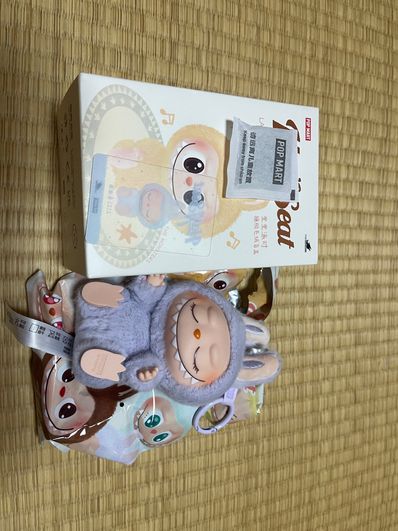 POP MART THE MONSTERS (LABUBU) Have a Seat Plush Series ZIZI