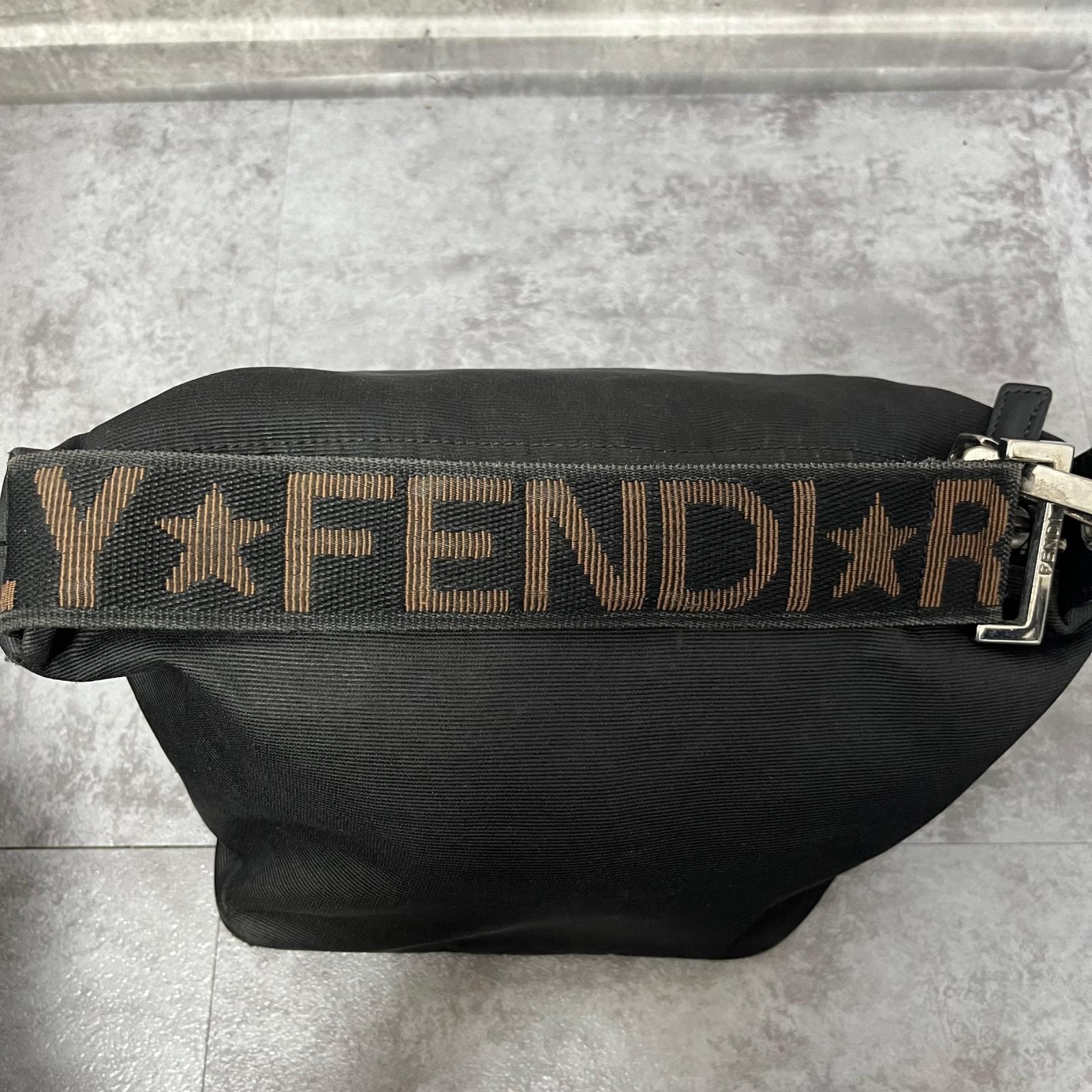 C (やや傷や汚れあり)】【FENDI】フェンディ ショルダーバッグ