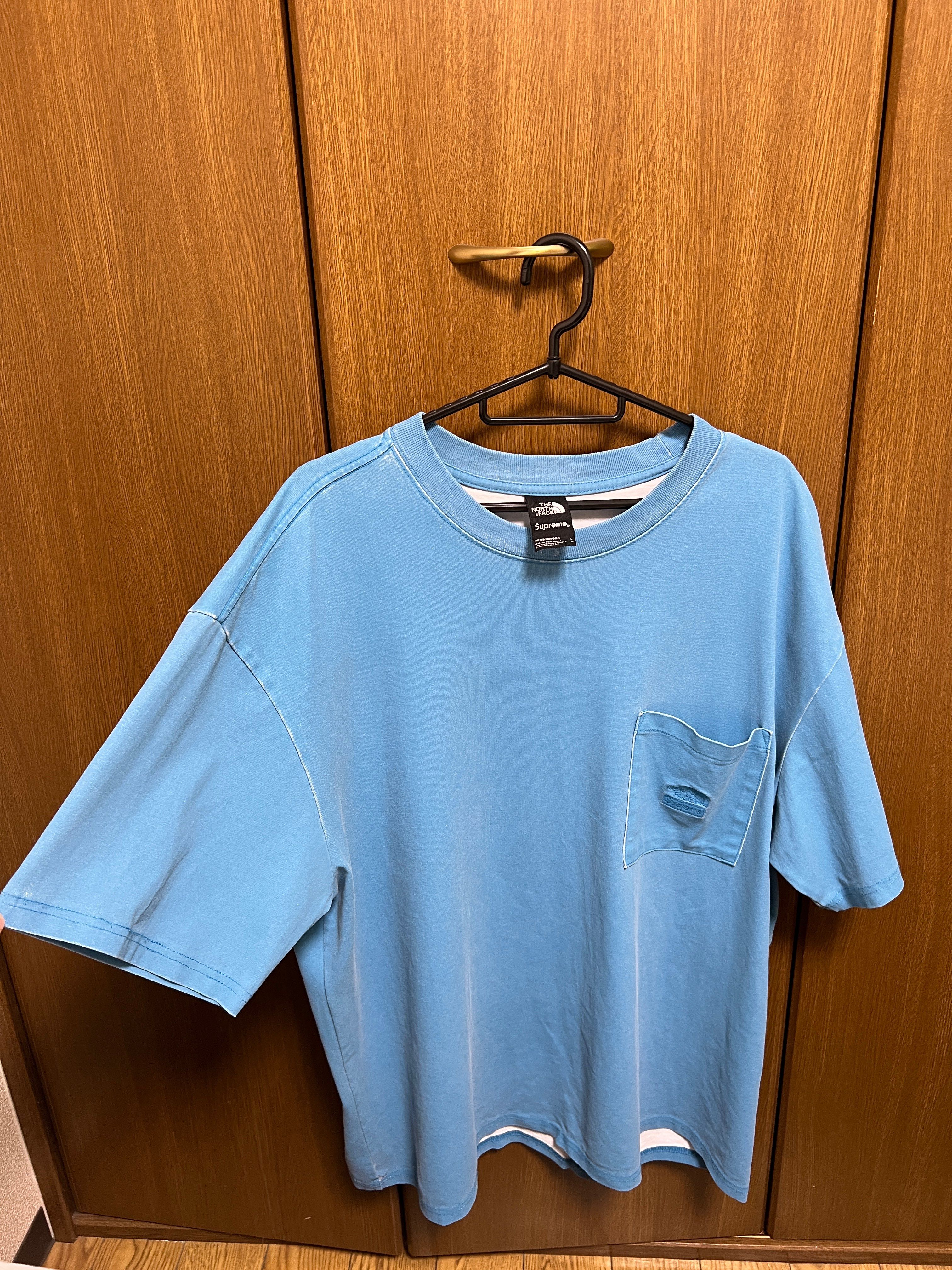 Supreme x The North Face Pigment Printed Pocket Tee "Blue"