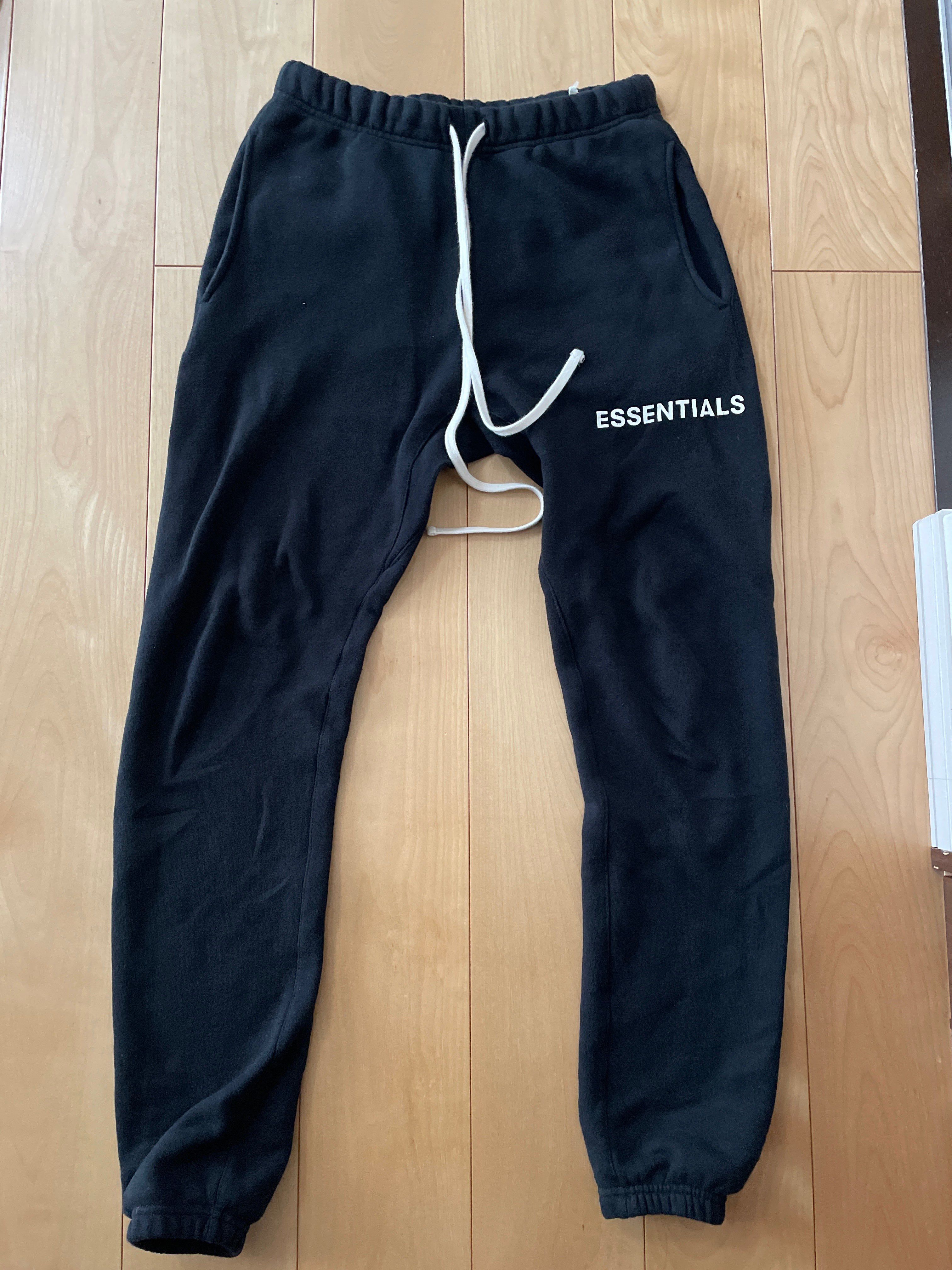 FEAR OF GOD Essentials Graphic Sweatpants "Black"
