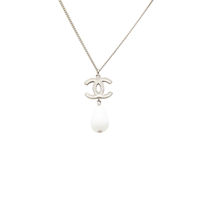 シャネル ココマーク ペンダント ネックレス B10A シルバー ホワイト メタル レディース CHANEL 【中古】