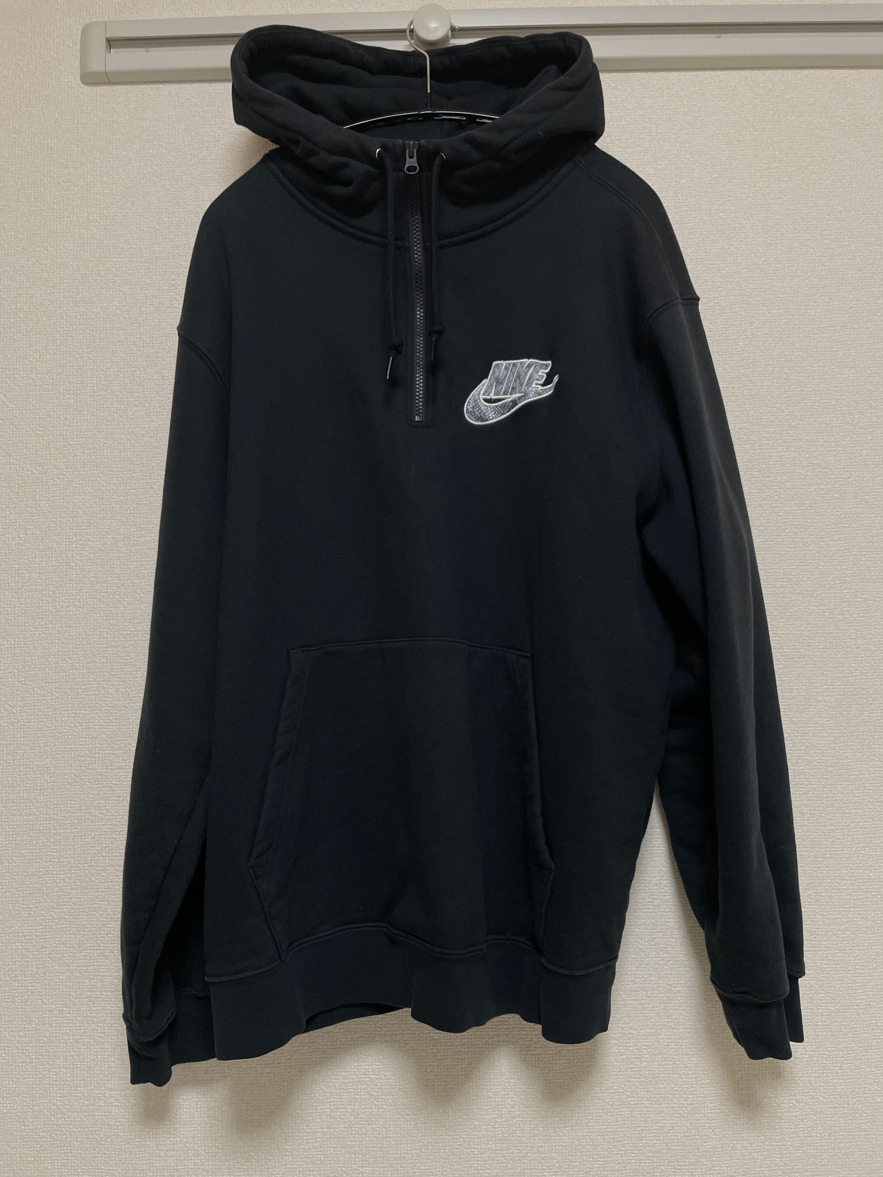 Supreme / Nike® Half Zip Hooded Sweatshirt "Black"