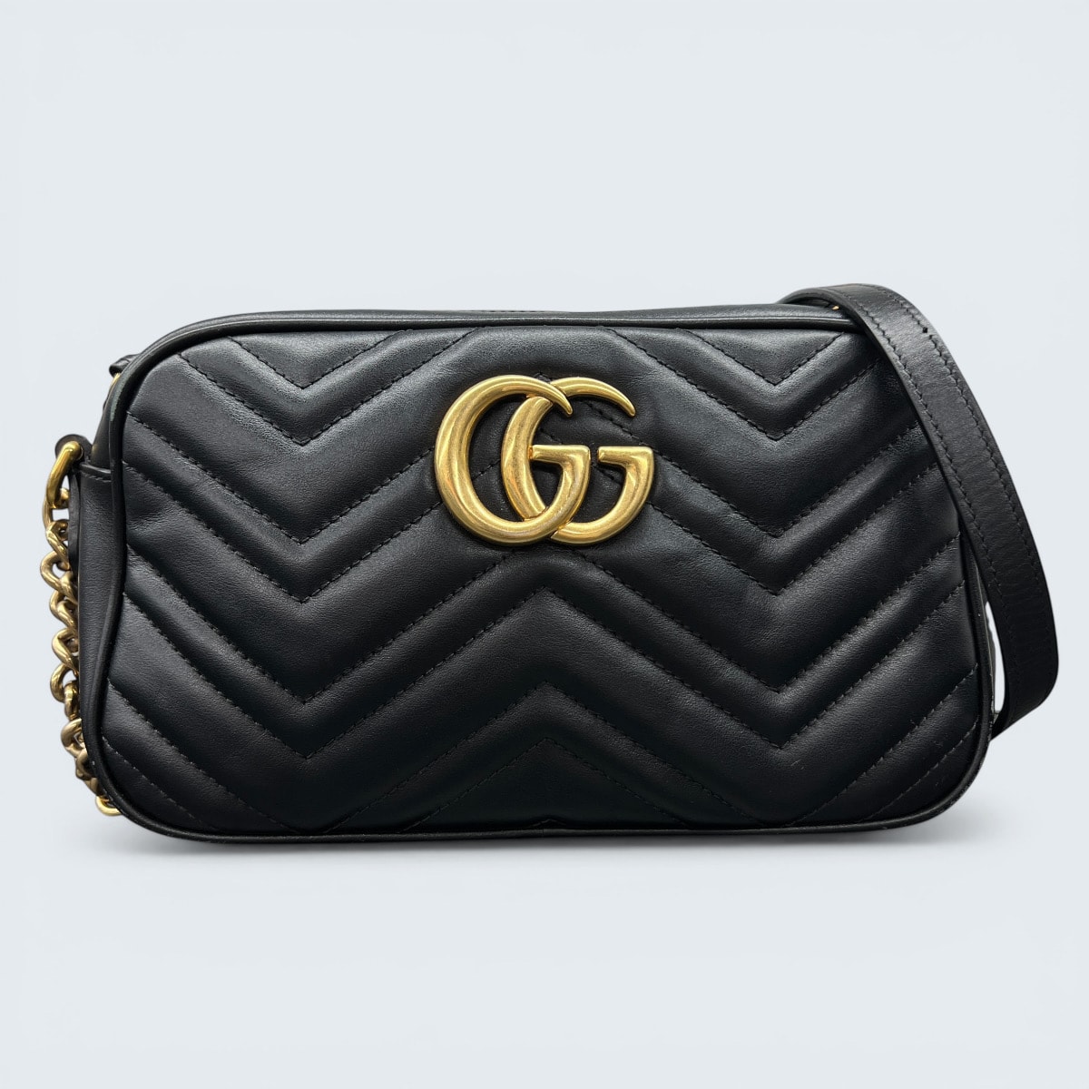 GUCCI 美品 グッチ GGマーモント スモール カメラバッグ チェーンショルダーバッグ 447632 レザー ブラック ゴールド金具 クロスボディ ポシェット ABランク 中古 鑑定済 グッチバッグ