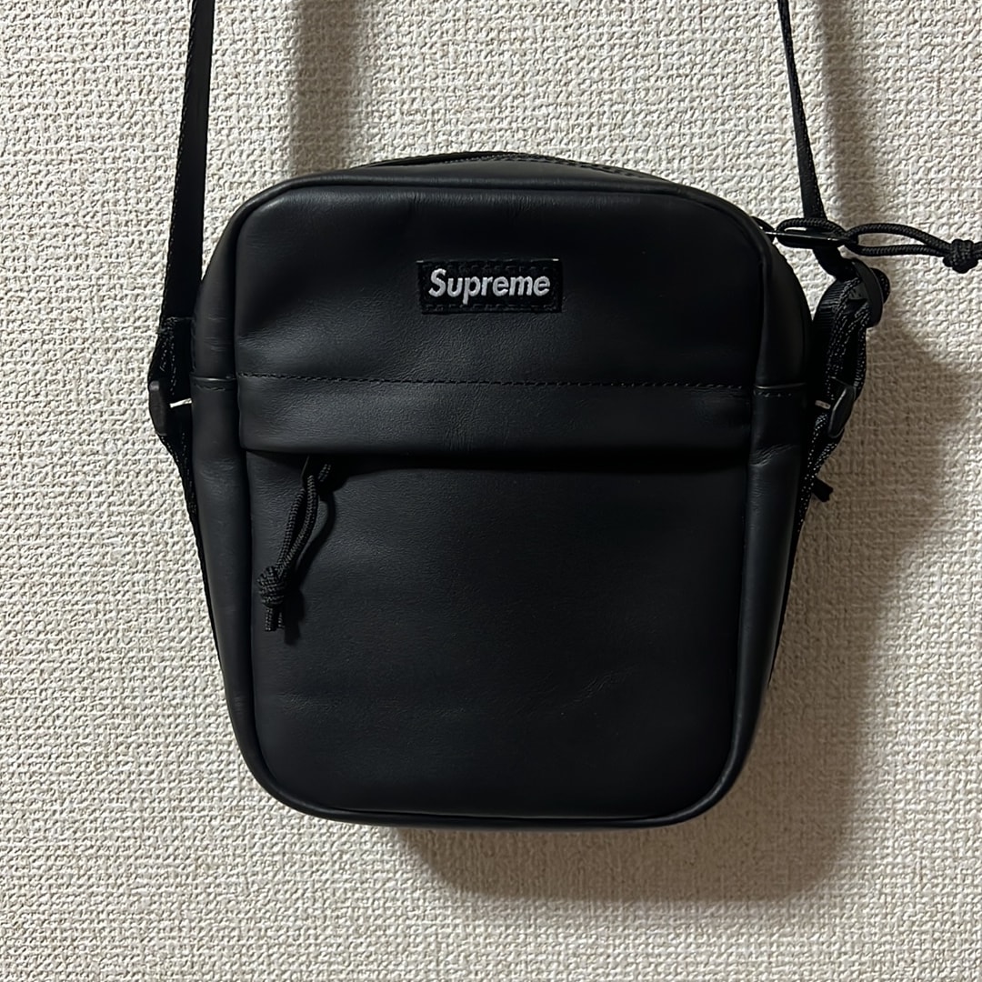 Supreme Leather Shoulder Bag "Black" (23FW)