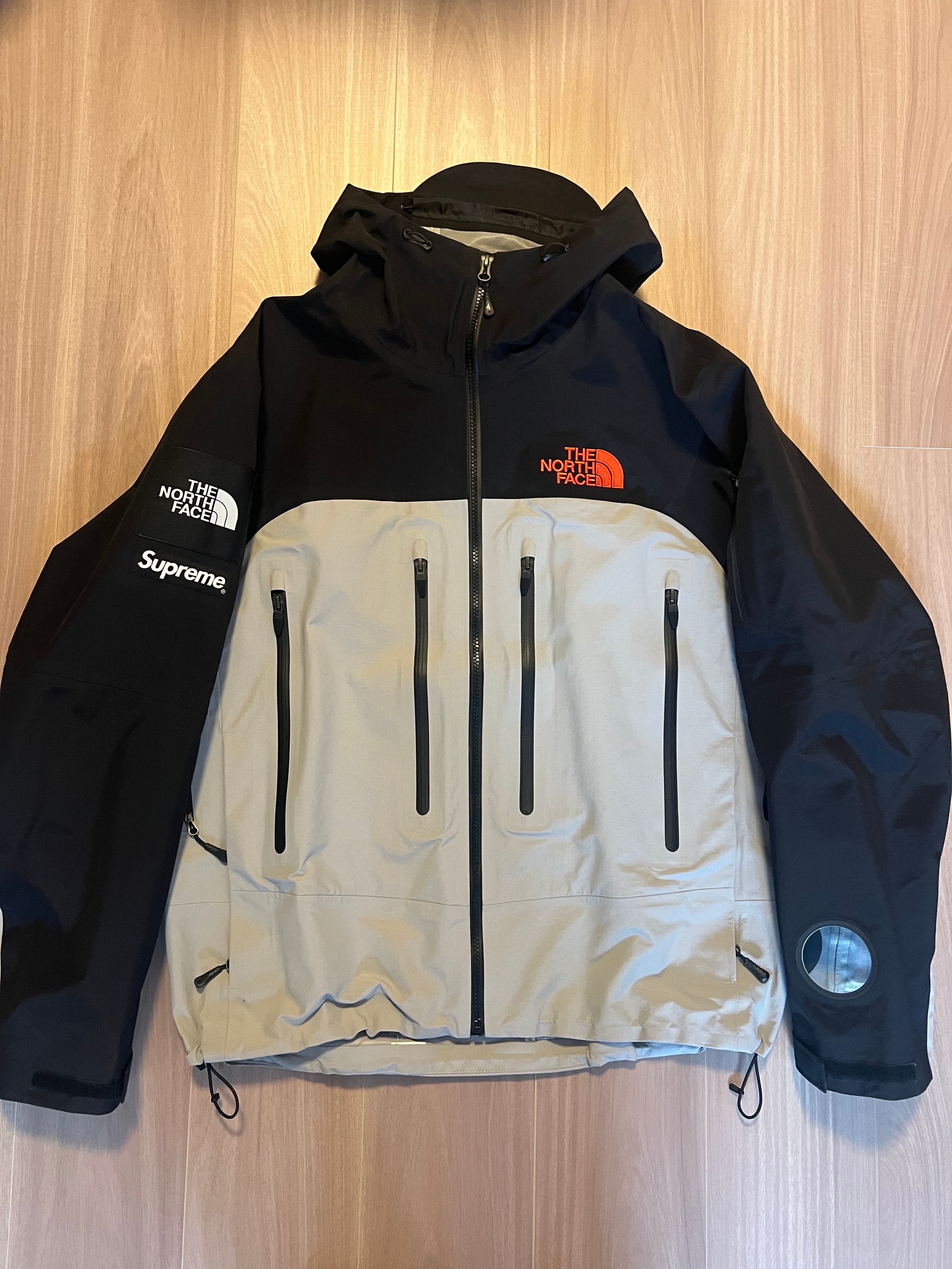 Supreme x The North Face Taped Seam Shell Jacket "Grey"