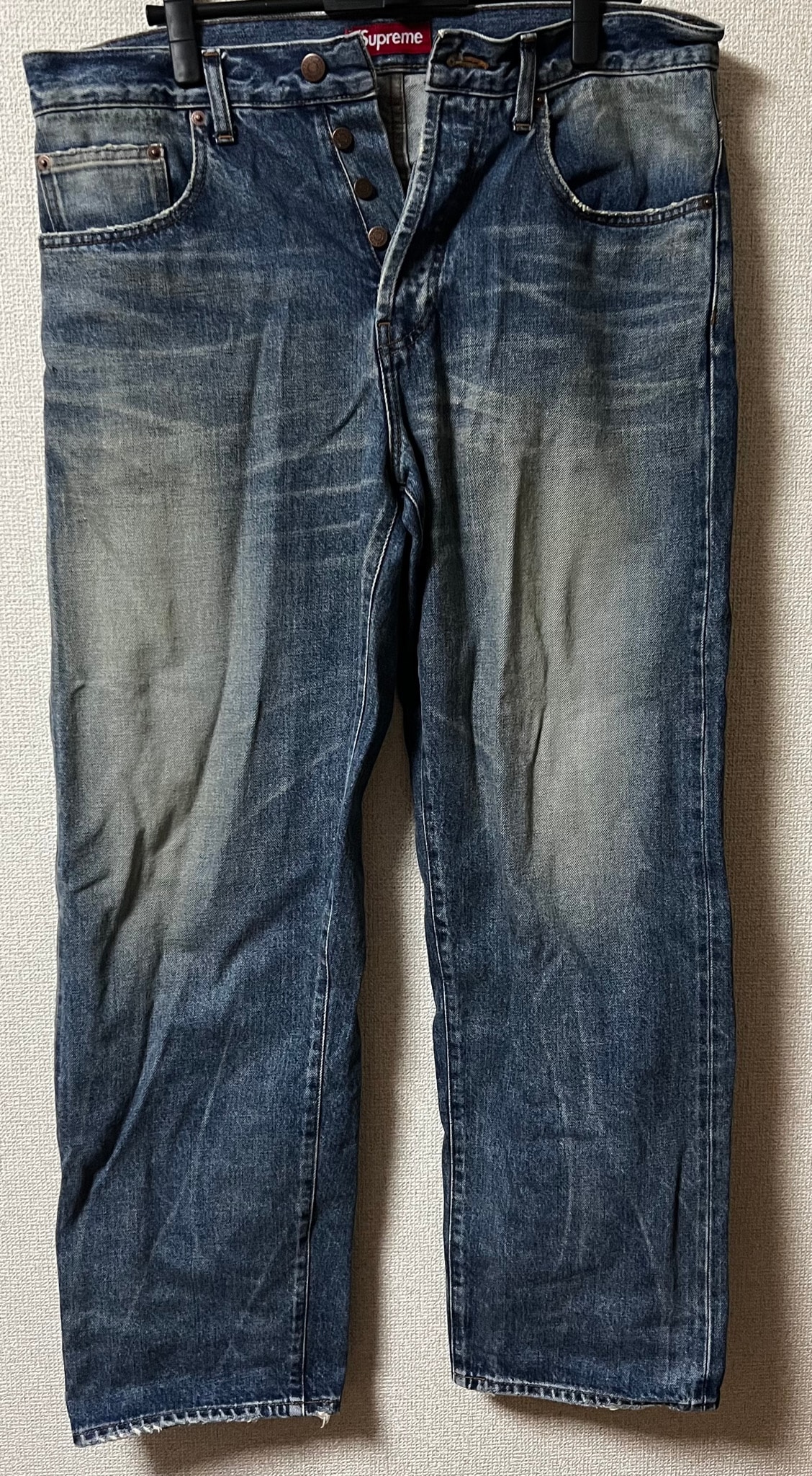 Supreme Distressed Loose Fit Selvedge Jean "Washed Indigo" (24SS)