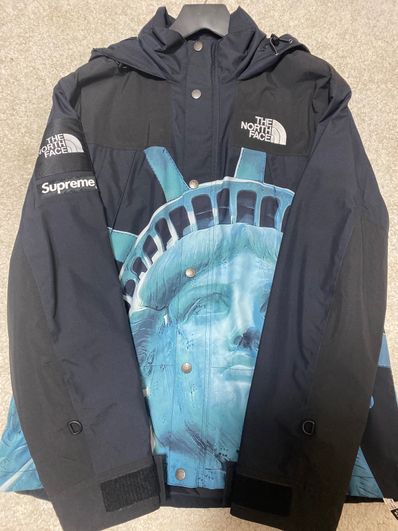 Supreme x The North Face Statue of Liberty Mountain Jacket "Black"