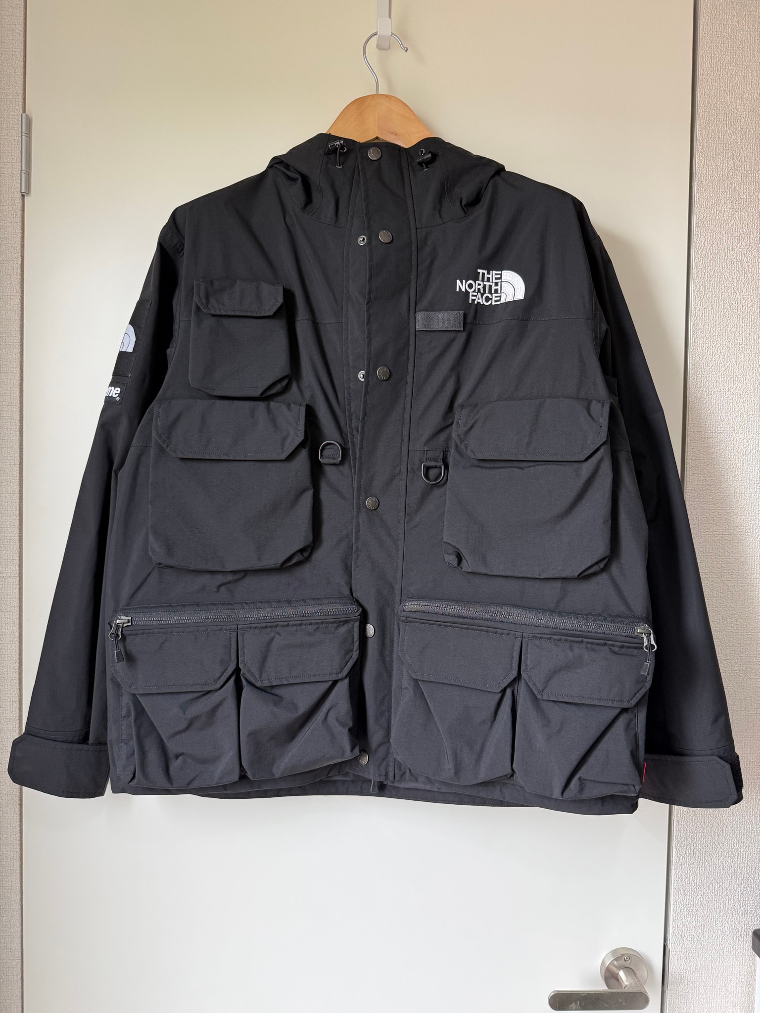 Supreme x The North Face Cargo Jacket "Black"