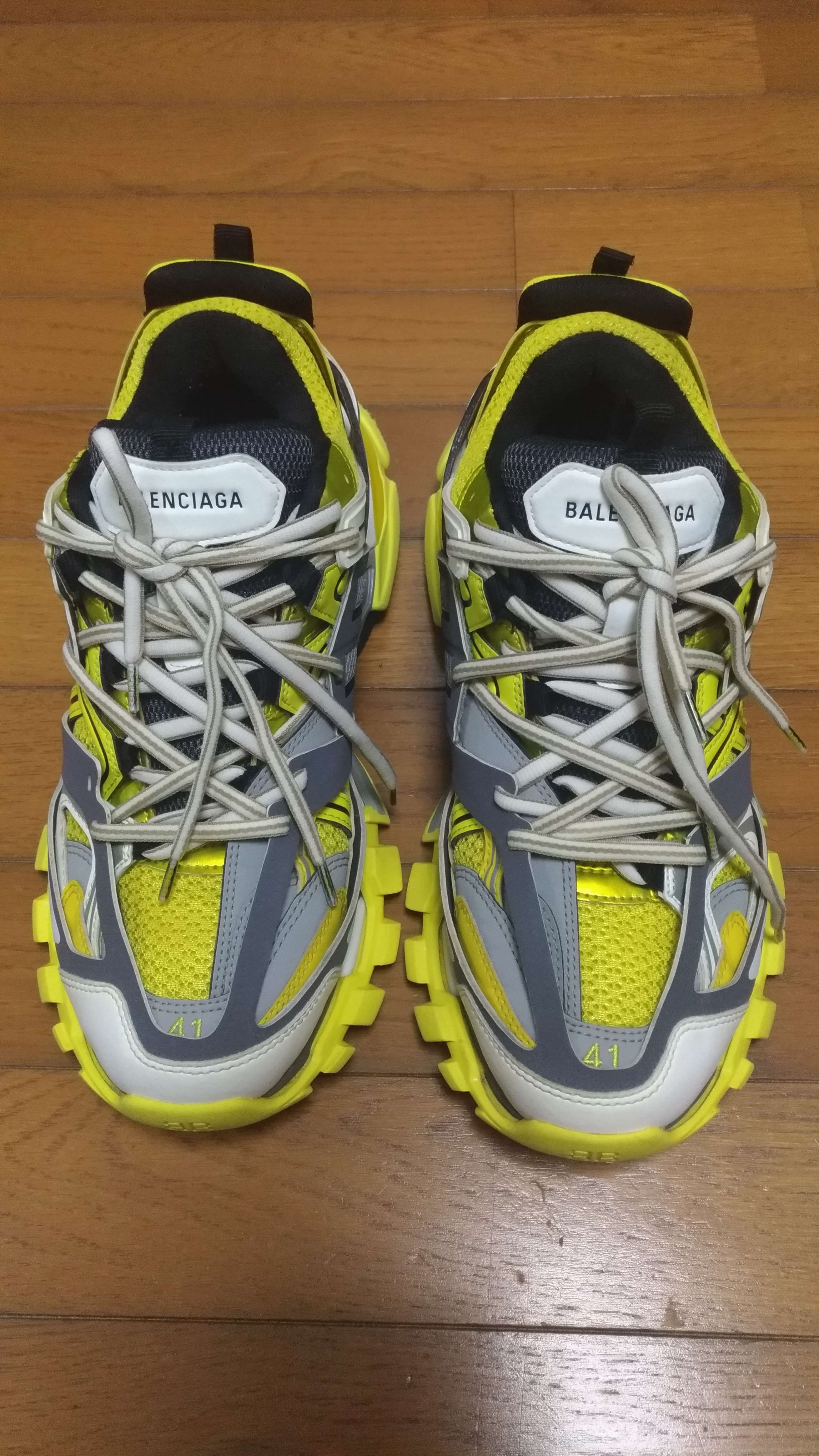 Balenciaga track 