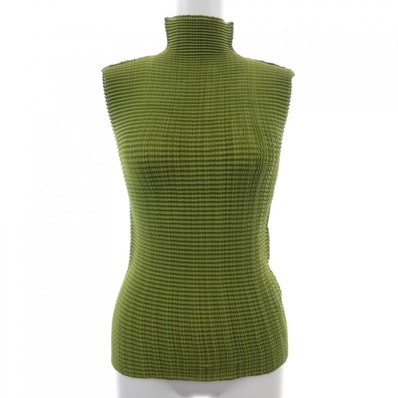 イッセイミヤケ ISSEY MIYAKE トップス