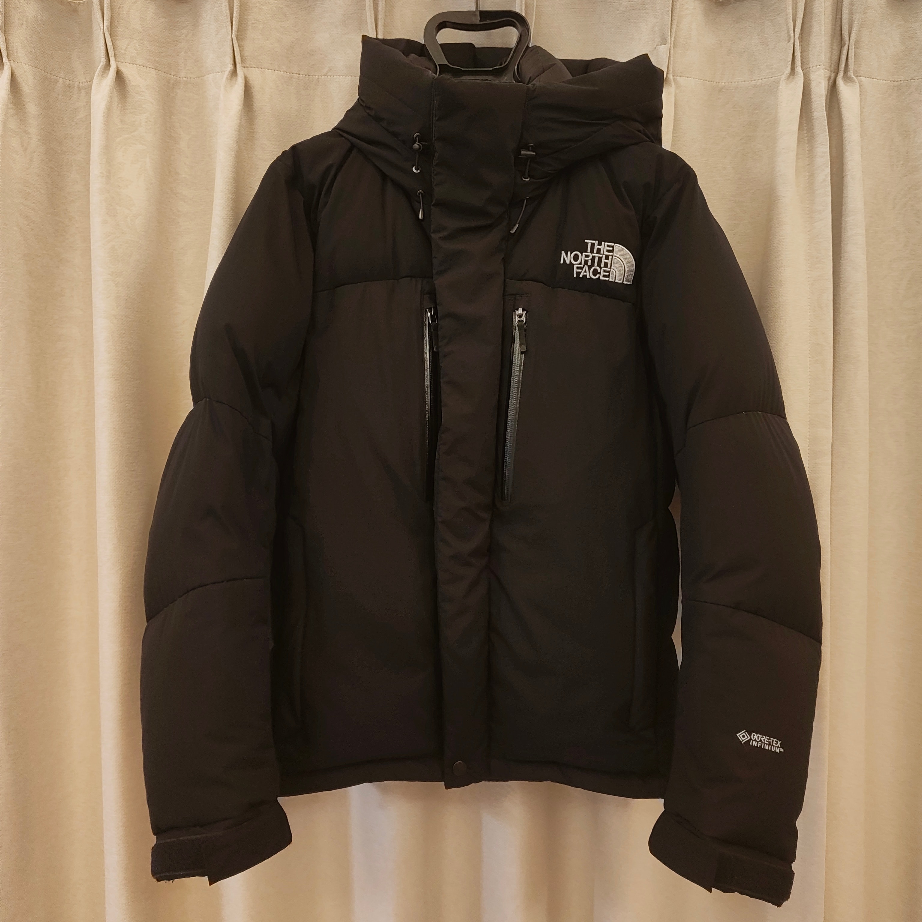 9090 90 Logo Rich Puffer Jacket リアルツリー - メルカリ 9090 