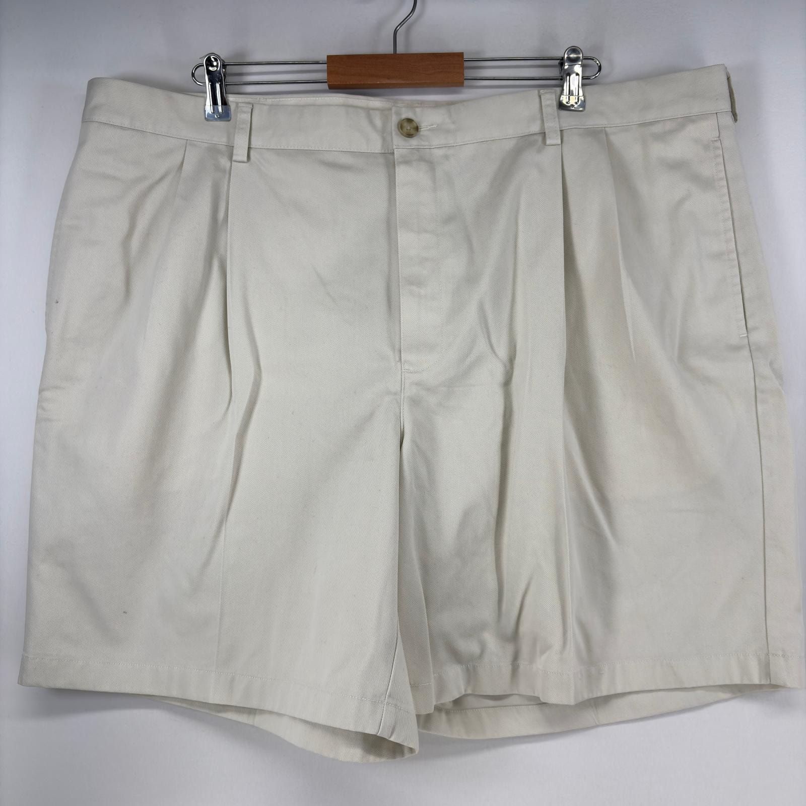 古着 エルエルビーン L.L.Bean ショートパンツ ツータック 大きいサイズ チノパン ハーフパンツ アウトドア w44 ホワイト メンズ