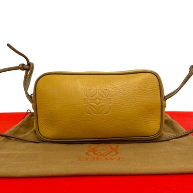 LOEWE ロエベ アナグラム ロゴ 刻印 レザー ショルダーバッグ ベージュ
81369