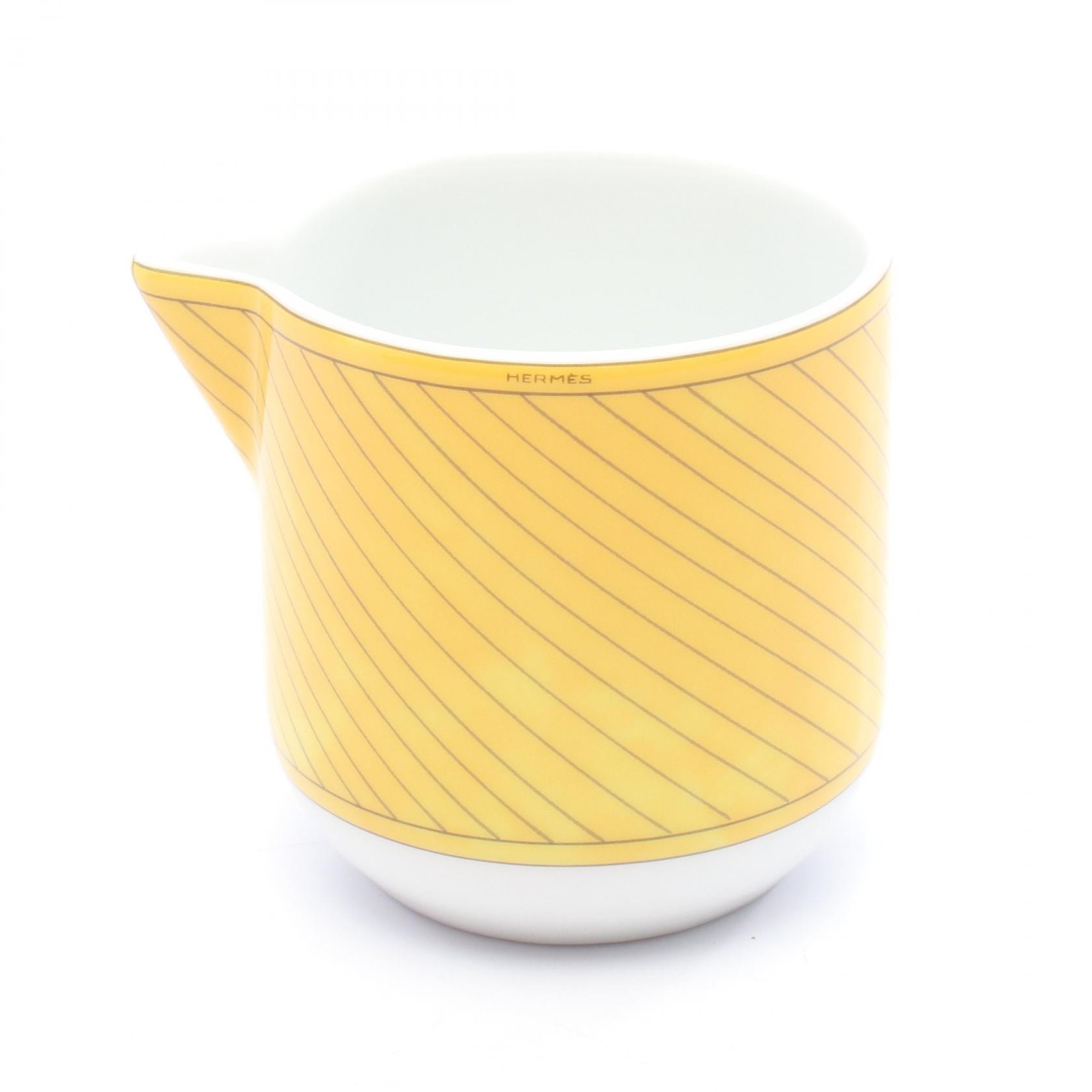 エルメス HERMES ソレイユドゥエルメス クリーマー 食器 アクセサリー 陶器 ホワイト メンズ レディース イエロー系 / ホワイト系 / グレー系 【中古】