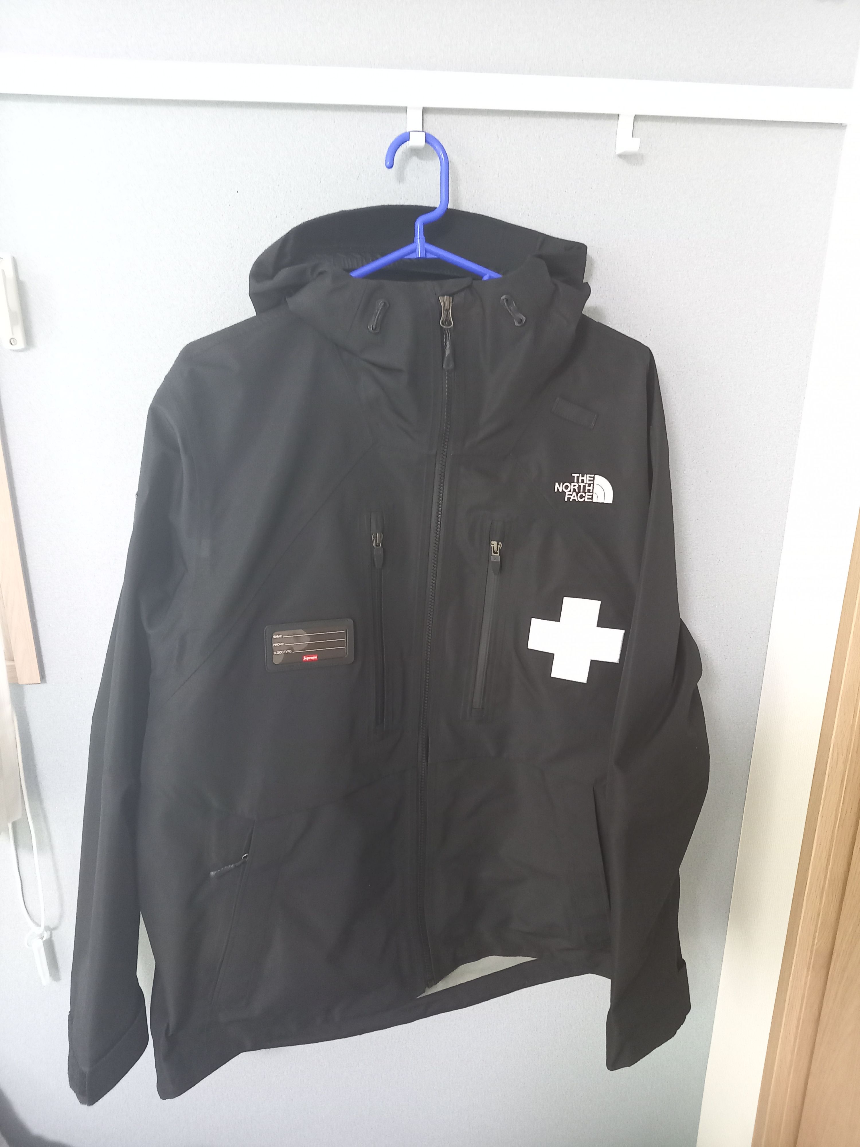 Supreme x The North Face Summit Series Rescue Mountain Pro Jacket "Black"