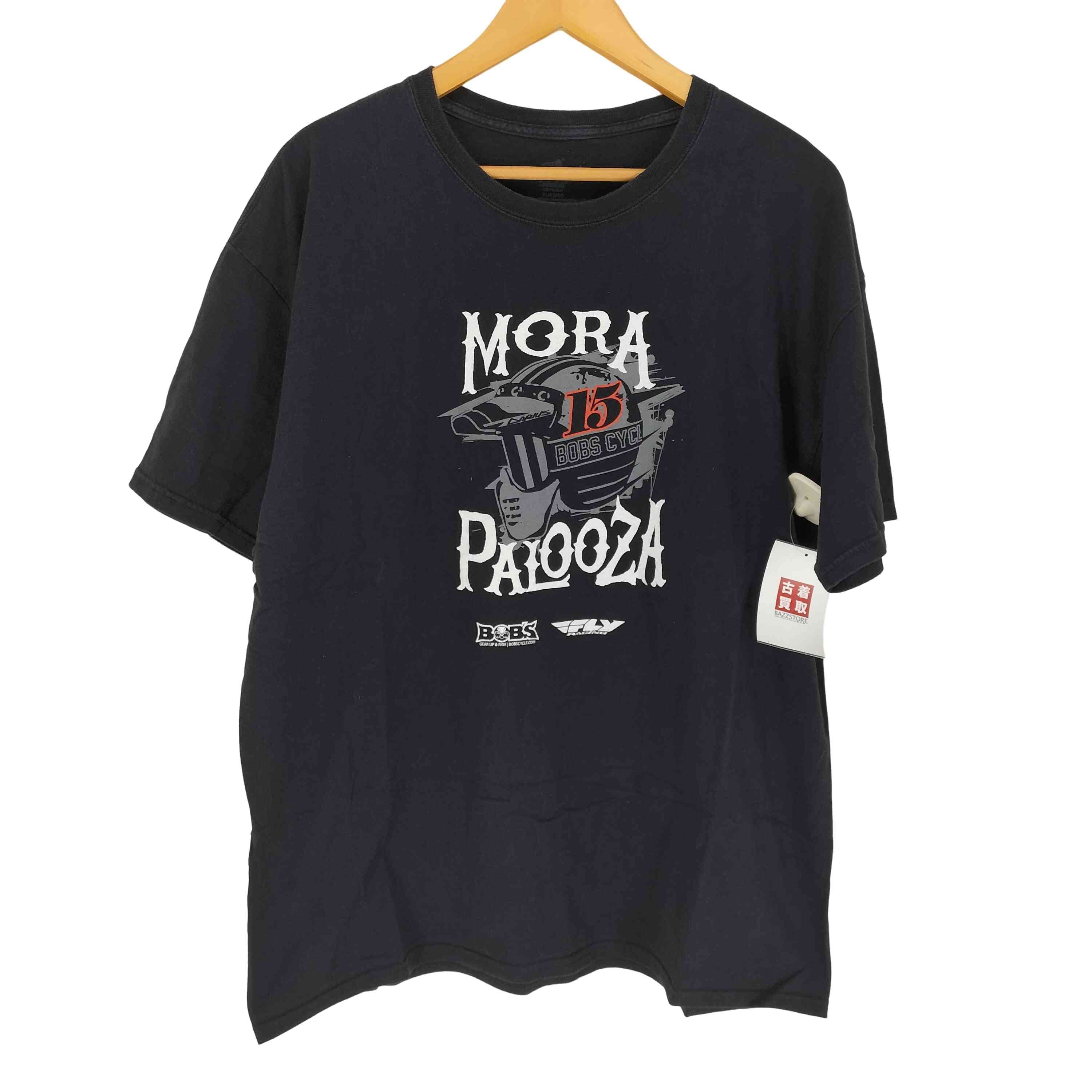 MORA PALOOZA フロントプリントクルーネックTシャツ【1136309588952】