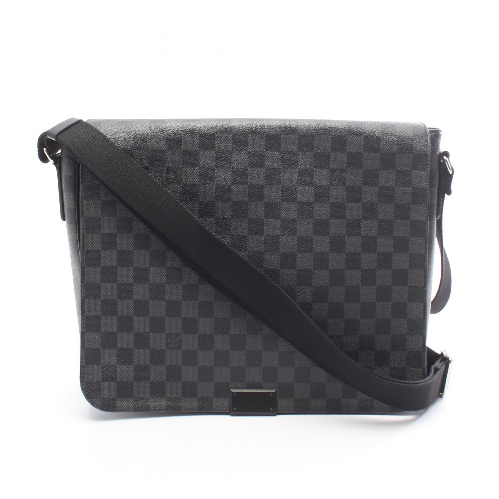 ルイ・ヴィトン LOUIS VUITTON ディストリクトGM ダミエグラフィット ショルダーバッグ バッグ PVCコーティングキャンバス レザー メンズ ブラック系 N41271 【中古】