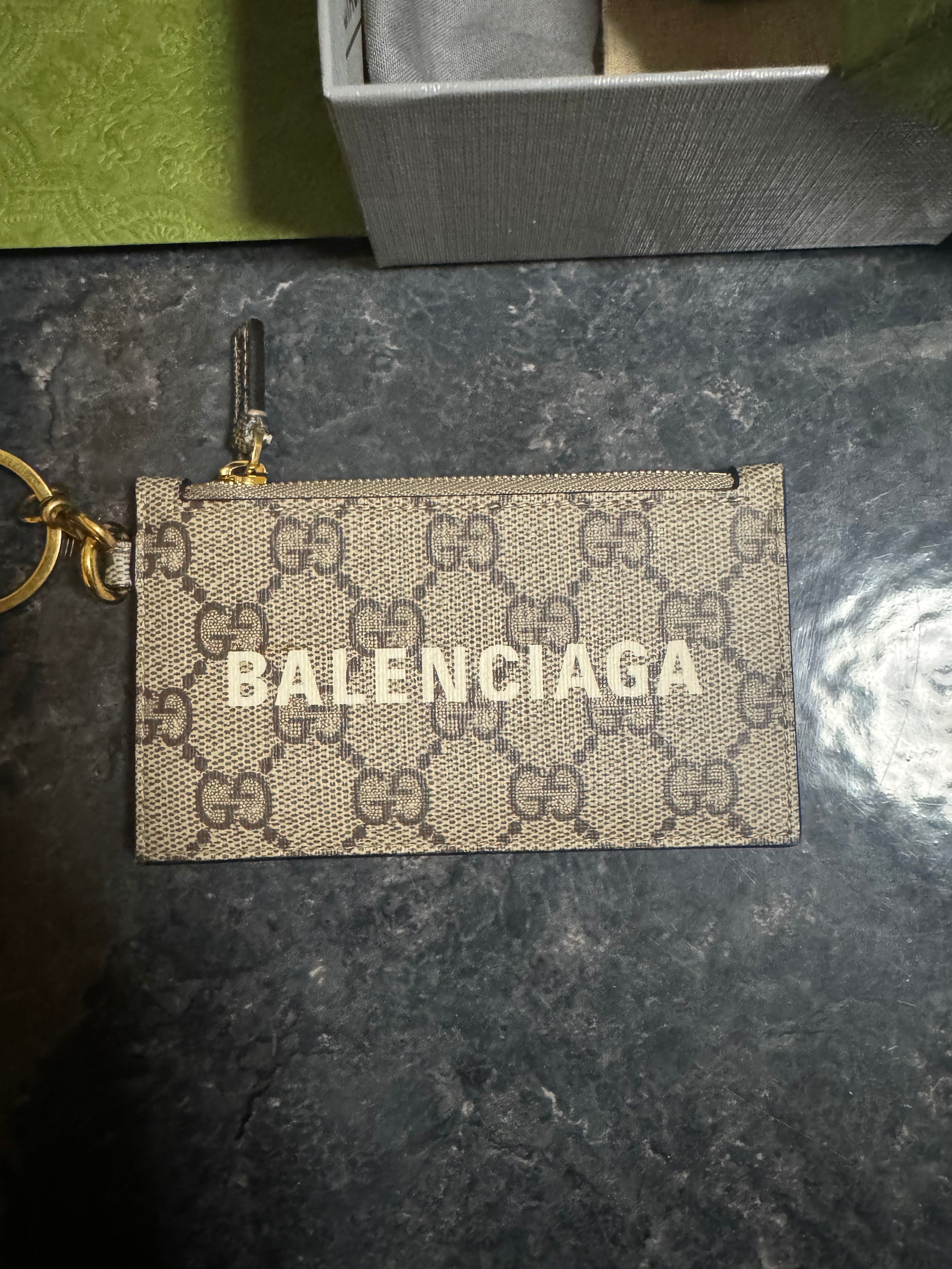 GUCCI x BALENCIAGA The Hacker Strap With Card Case "Beige/Ebony"