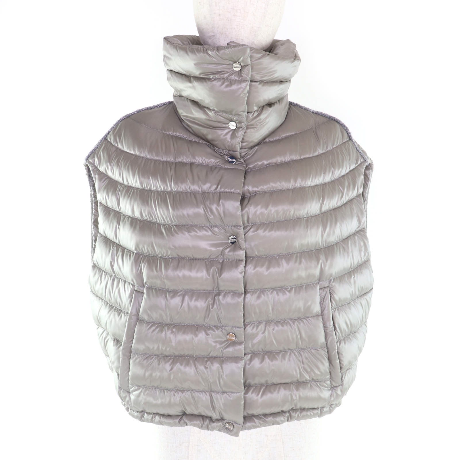 A (未使用に近い)】極美品 ヘルノ リゾート ダウンベスト グレー 40