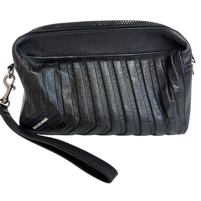 バレンシアガ BALENCIAGA クラッチバッグ カー カー トイレタリー ポーチ ポーチ セカンド 702498 ブラック